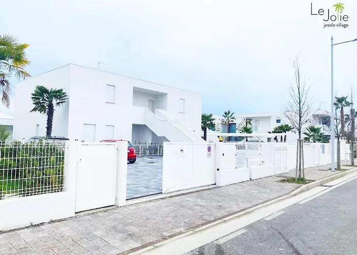 Apartment Le Jolie Village